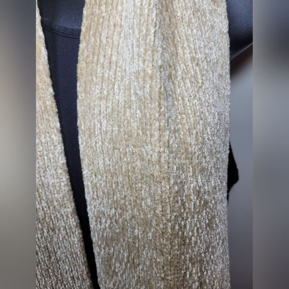 Dillard’s Tan Velvet Stretch Scarf - Picture 2 of 6